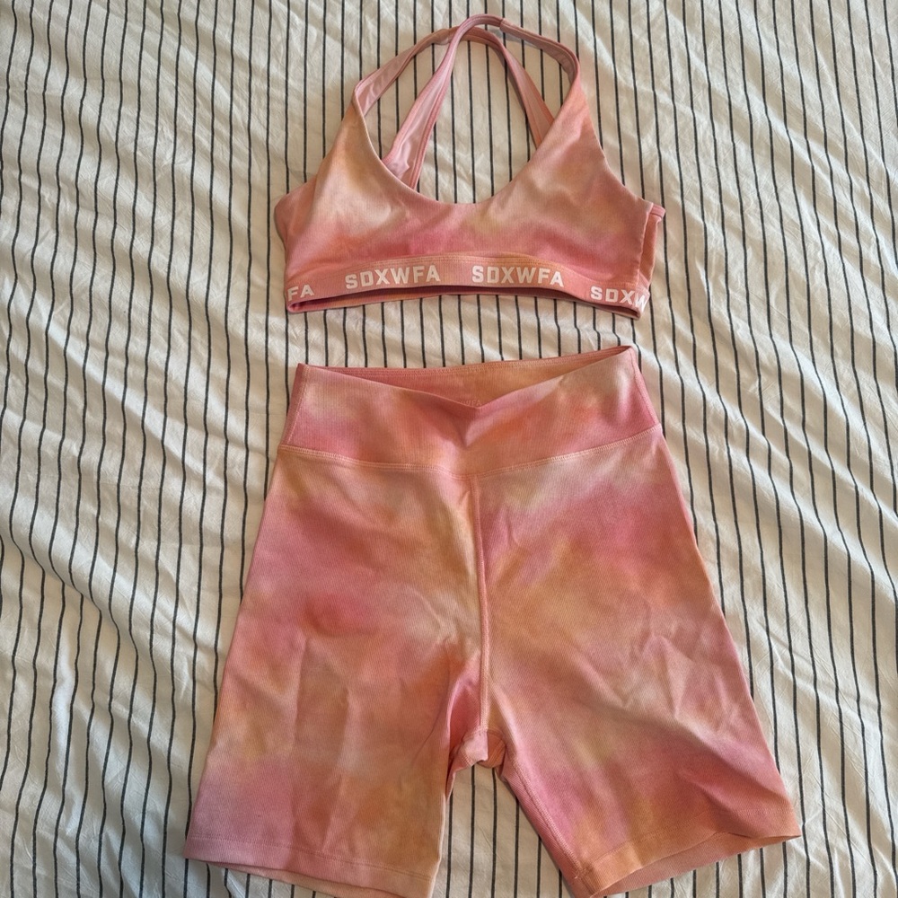 White Fox Boutique Pink and Orange Sports Bra Set